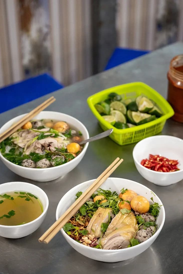 Phở Gà Nguyệt